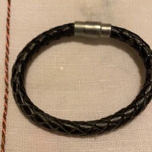 Leather bracelet